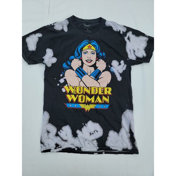 Wonder Woman DC Comics Black & White Clouds T-Shirt Size M - Picture 1 of 4